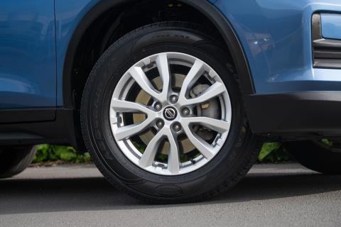 2022 Nissan X-Trail ST 2.5P - Thumbnail