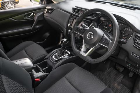 2022 Nissan X-Trail ST 2.5P - Thumbnail