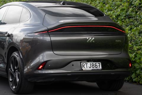 2026 MG IM6 Platinum 100kWh - Thumbnail