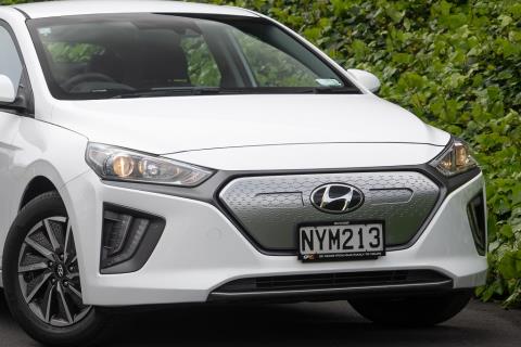 2021 Hyundai Ioniq EV 38kWh - Thumbnail