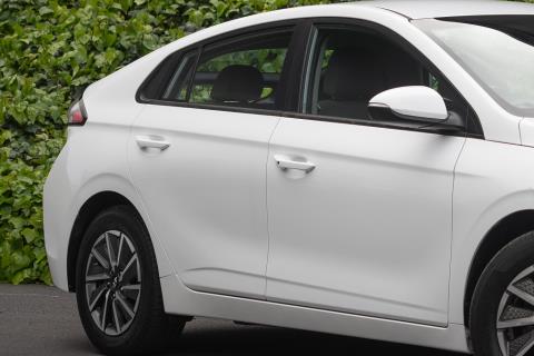 2021 Hyundai Ioniq EV 38kWh - Thumbnail