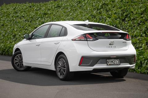 2021 Hyundai Ioniq EV 38kWh - Thumbnail