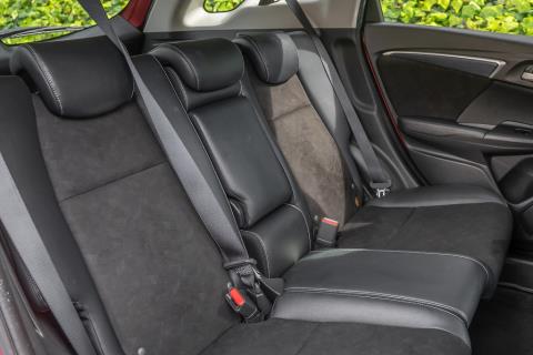 2016 Honda Shuttle X Hybrid - Thumbnail