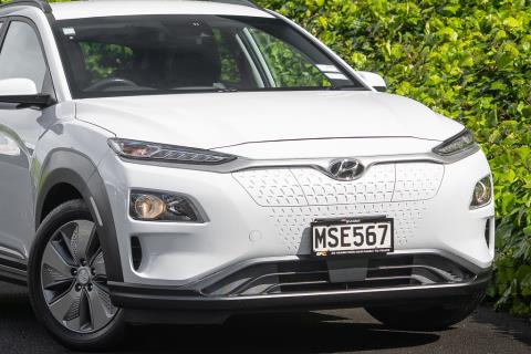 2020 Hyundai Kona EV 64kWh - Thumbnail