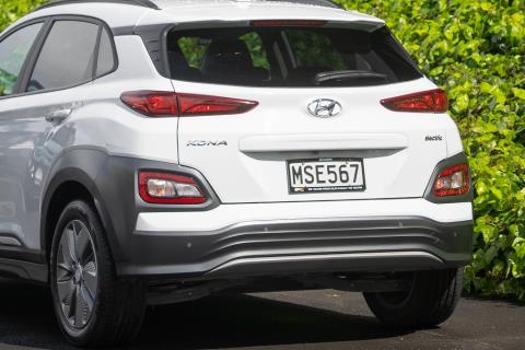 2020 Hyundai Kona EV 64kWh - Thumbnail