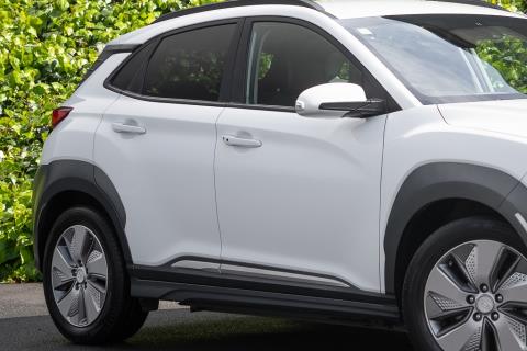 2020 Hyundai Kona EV 64kWh - Thumbnail