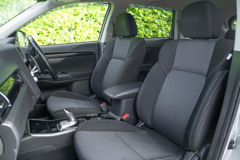 2020 Mitsubishi Outlander XLS PHEV