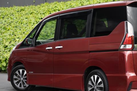 2019 Nissan Serena S-Hybrid - Thumbnail