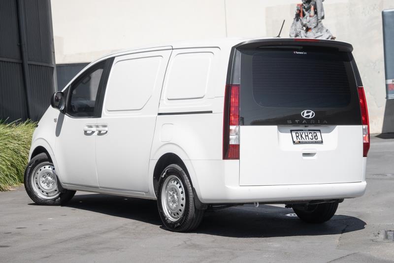 2025 Hyundai Staria Load 2.2DT