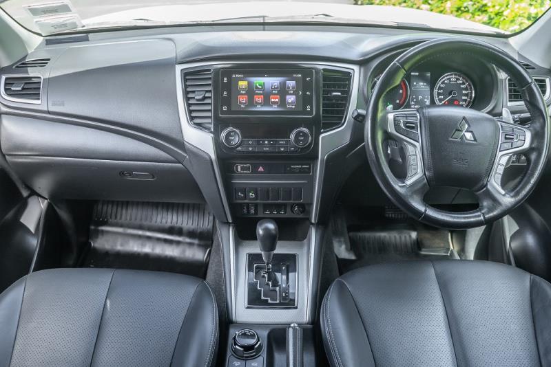 2020 Mitsubishi Triton VRX 4x4