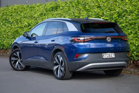 2023 Volkswagen ID.4 Pro 82kWh - Thumbnail